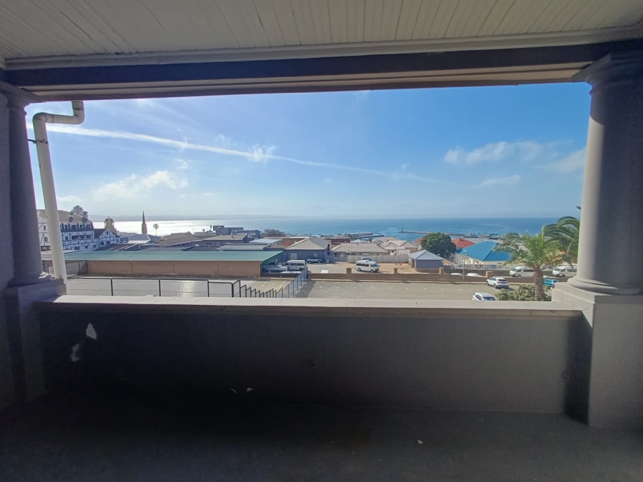 To Let 3 Bedroom Property for Rent in Mossel Bay Central Western Cape